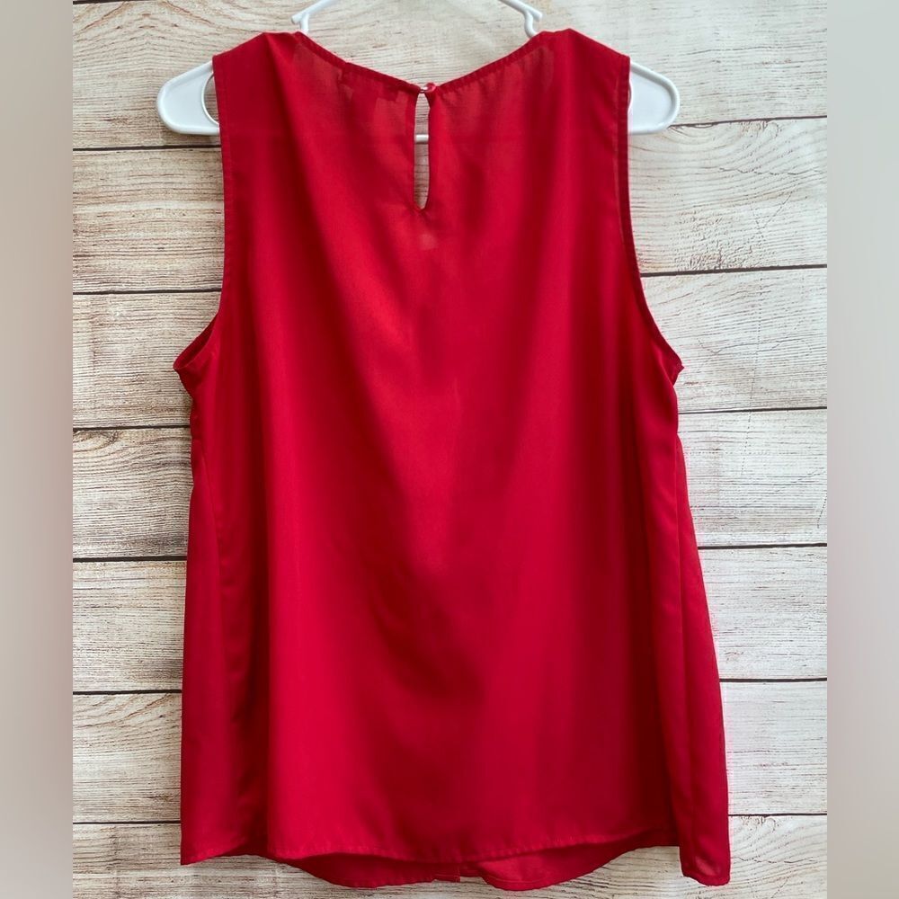 KENNETH COLE REACTION RED TOP WITH RUFFLE FRONT - Picture 5 of 5